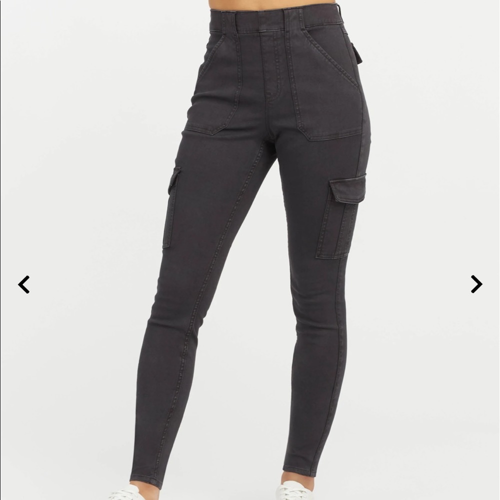 H&M Black Ankle Cargo Pants